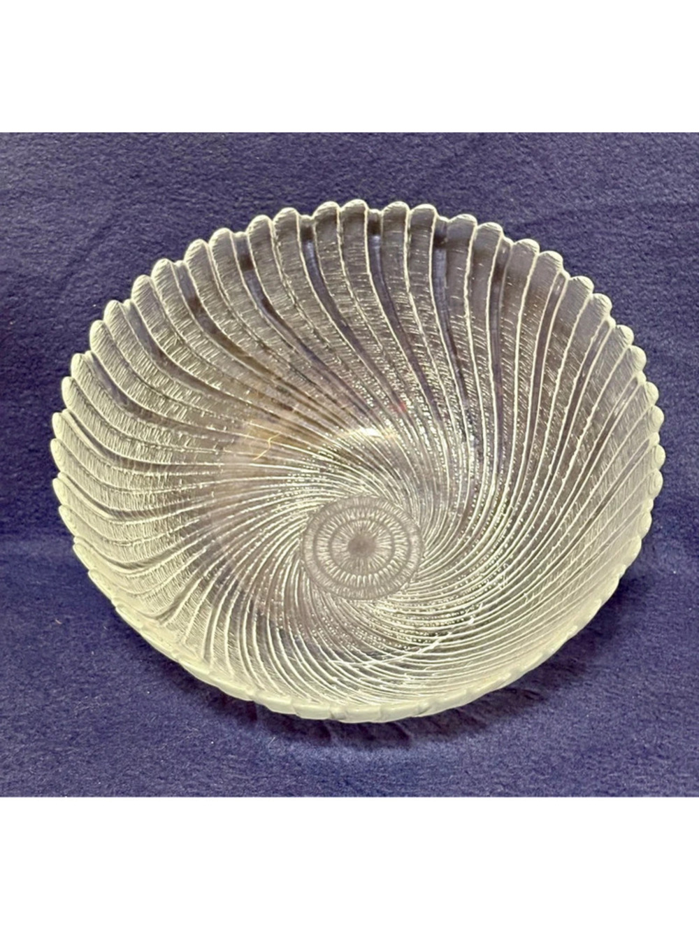 Vintage Large Arcoroc Seabreeze Swirl Textured Glass Serving Bowl 10"